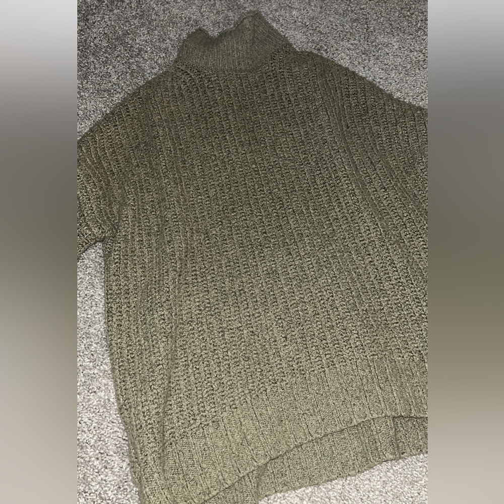 American Eagle Turtleneck Sweater